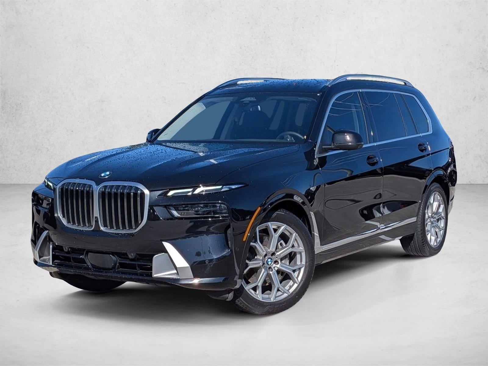 2025 BMW X7 40i's photo
