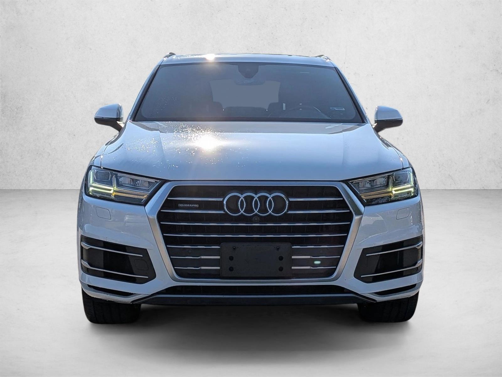 2019 Audi Q7 Premium Plus photo 2