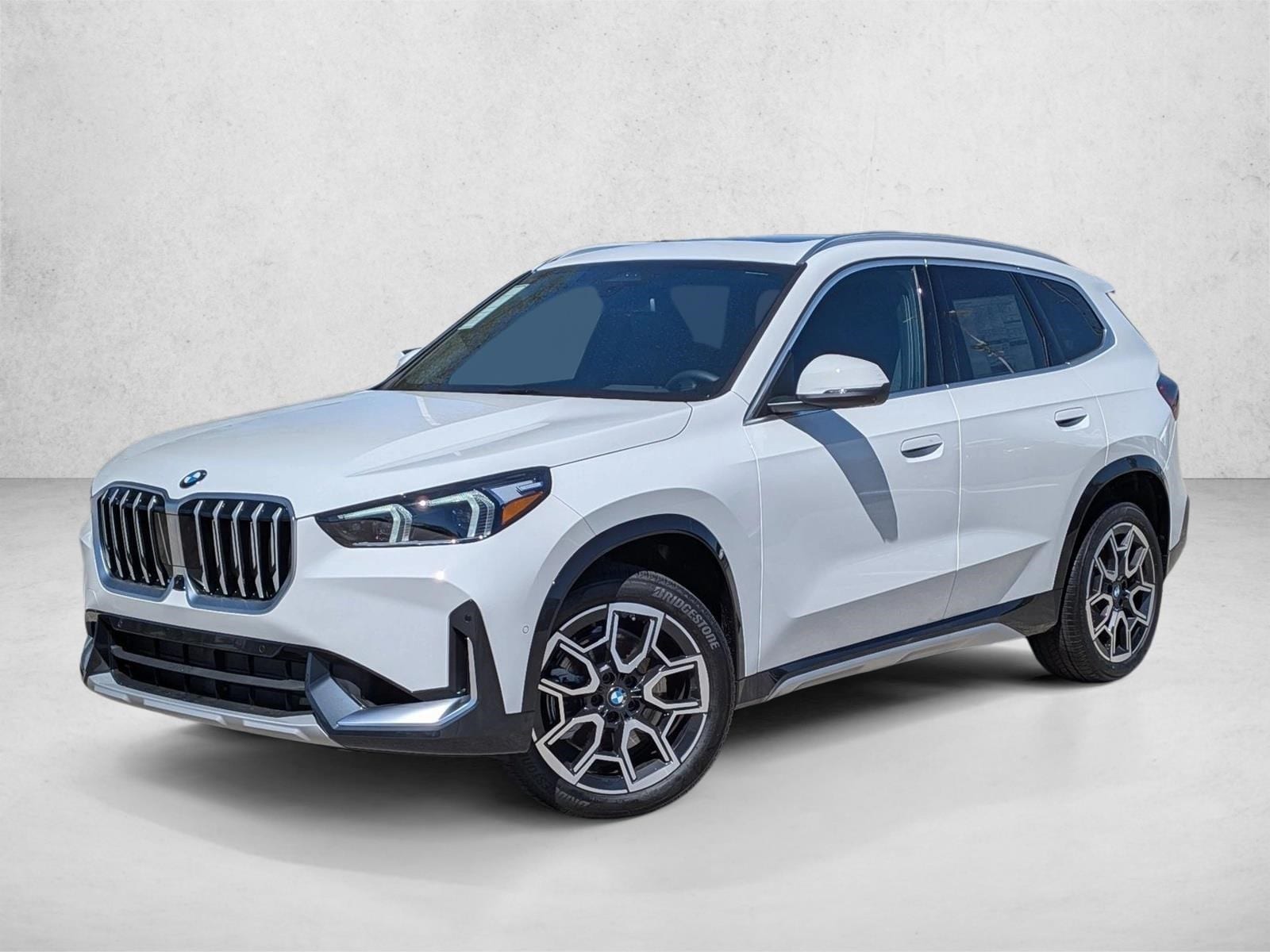 2026 BMW X1 xDrive28i's photo