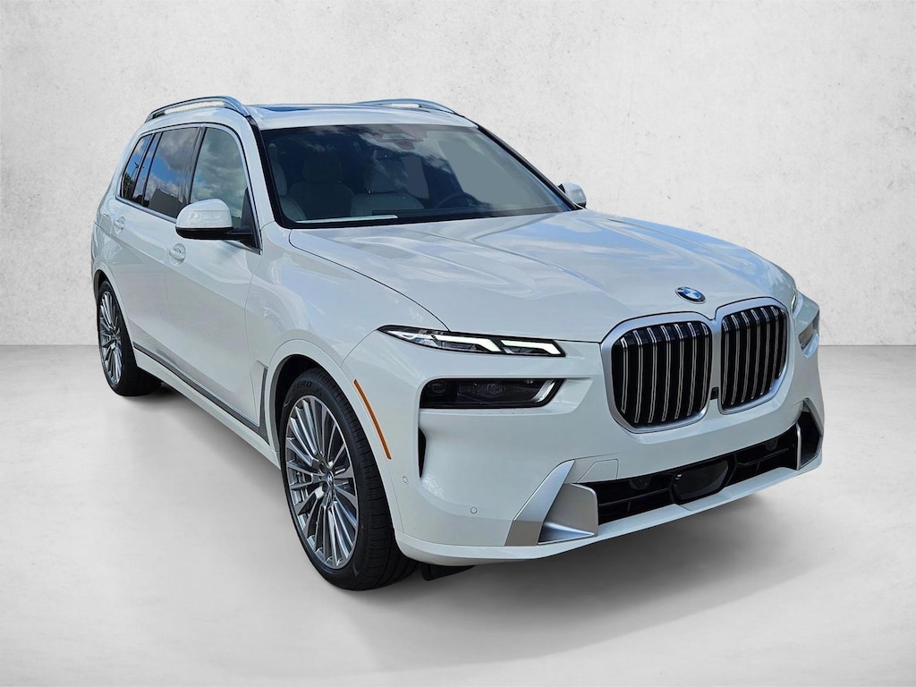 New 2026 BMW X7 xDrive40i SUV