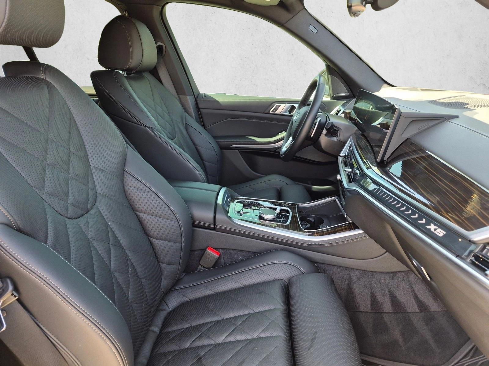 2026 BMW X5 50e - Photo 22