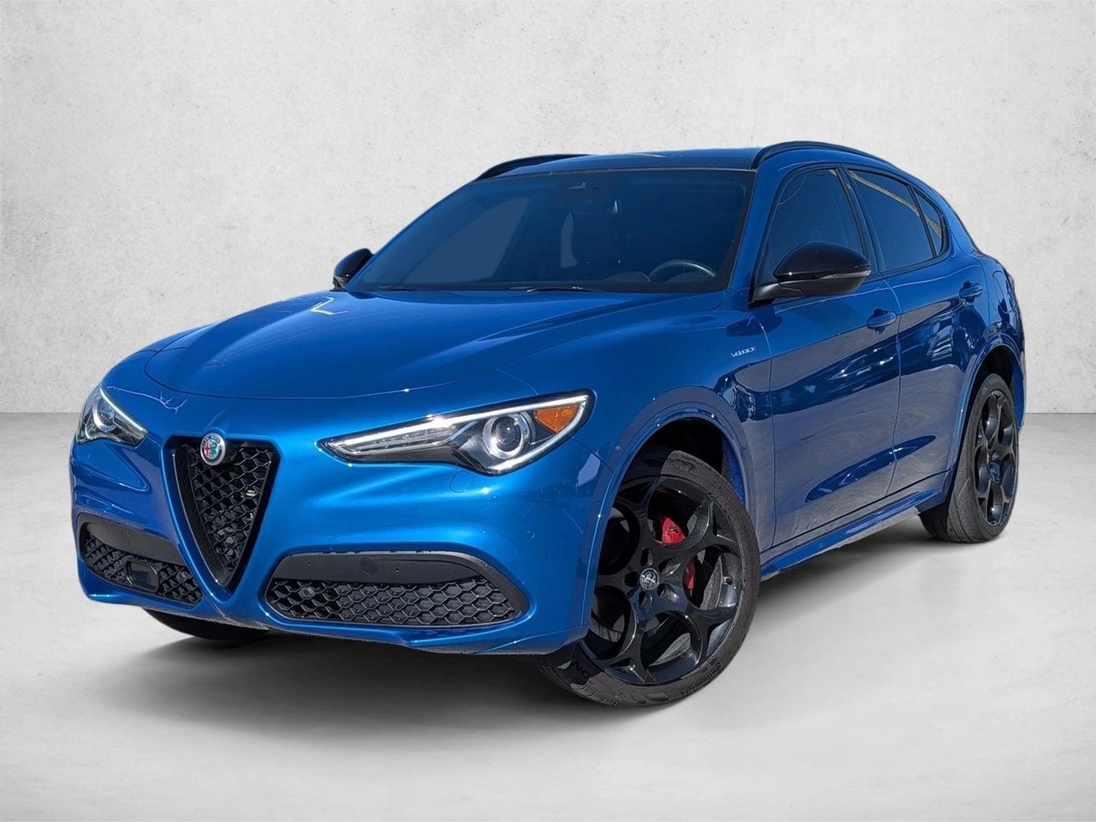 2022 Alfa Romeo Stelvio Ti Veloce's photo