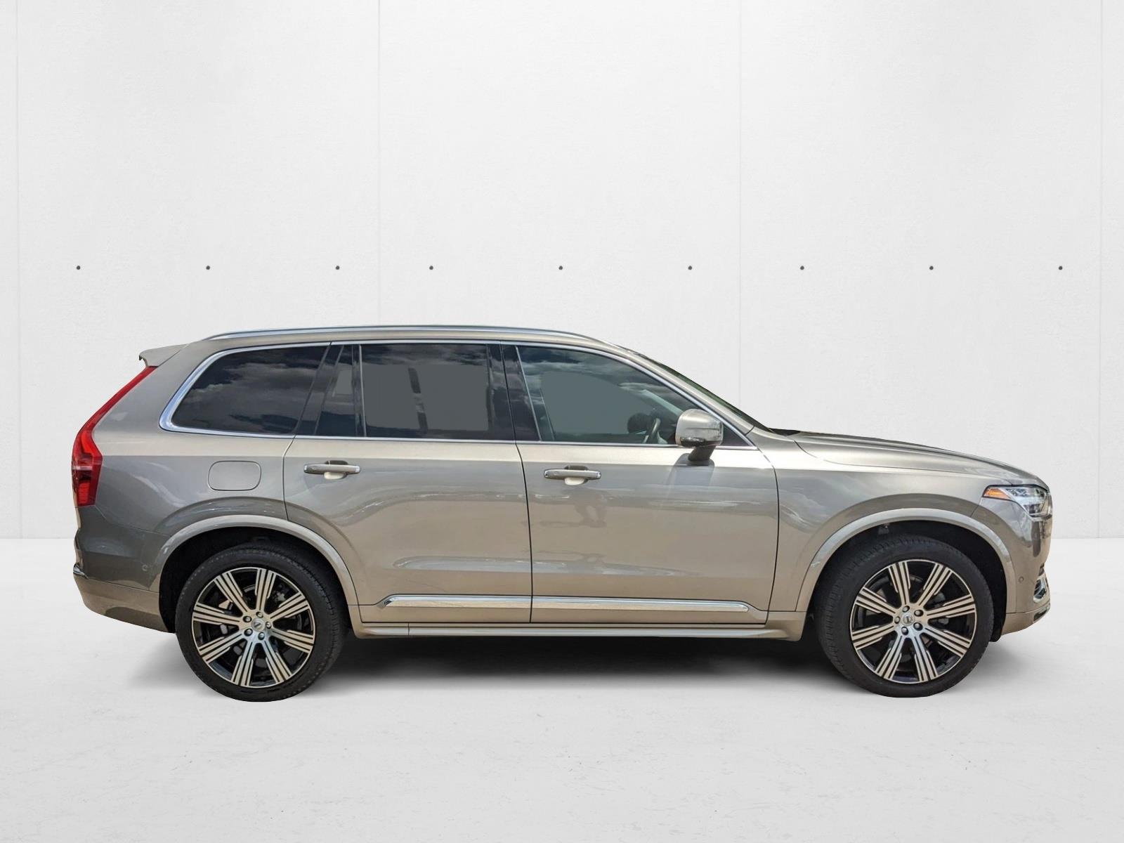 2022 Volvo XC90 T6 AWD Inscription photo 4