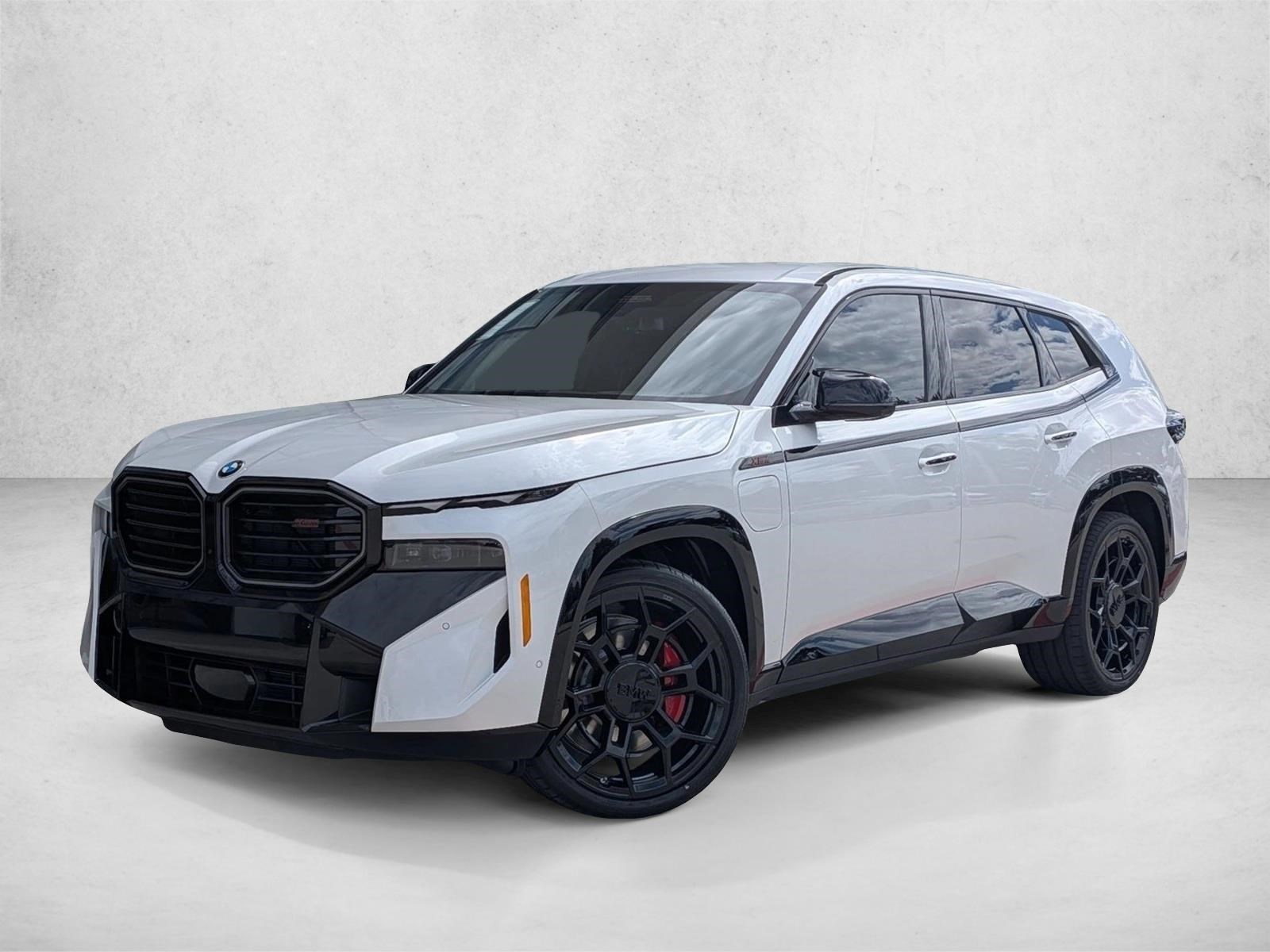 2026 BMW XM Base's photo