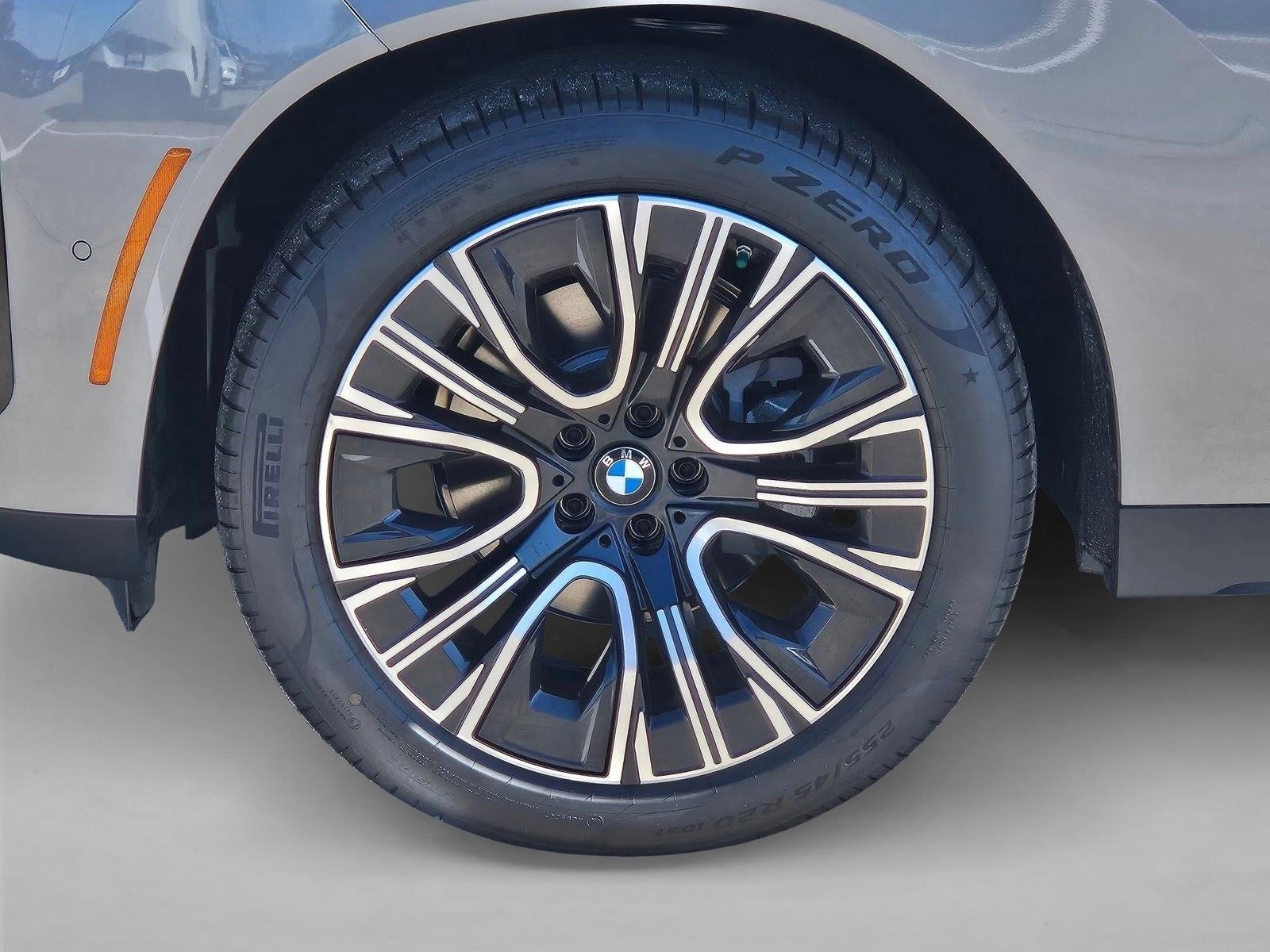 2026 BMW X3 30 - Photo 18