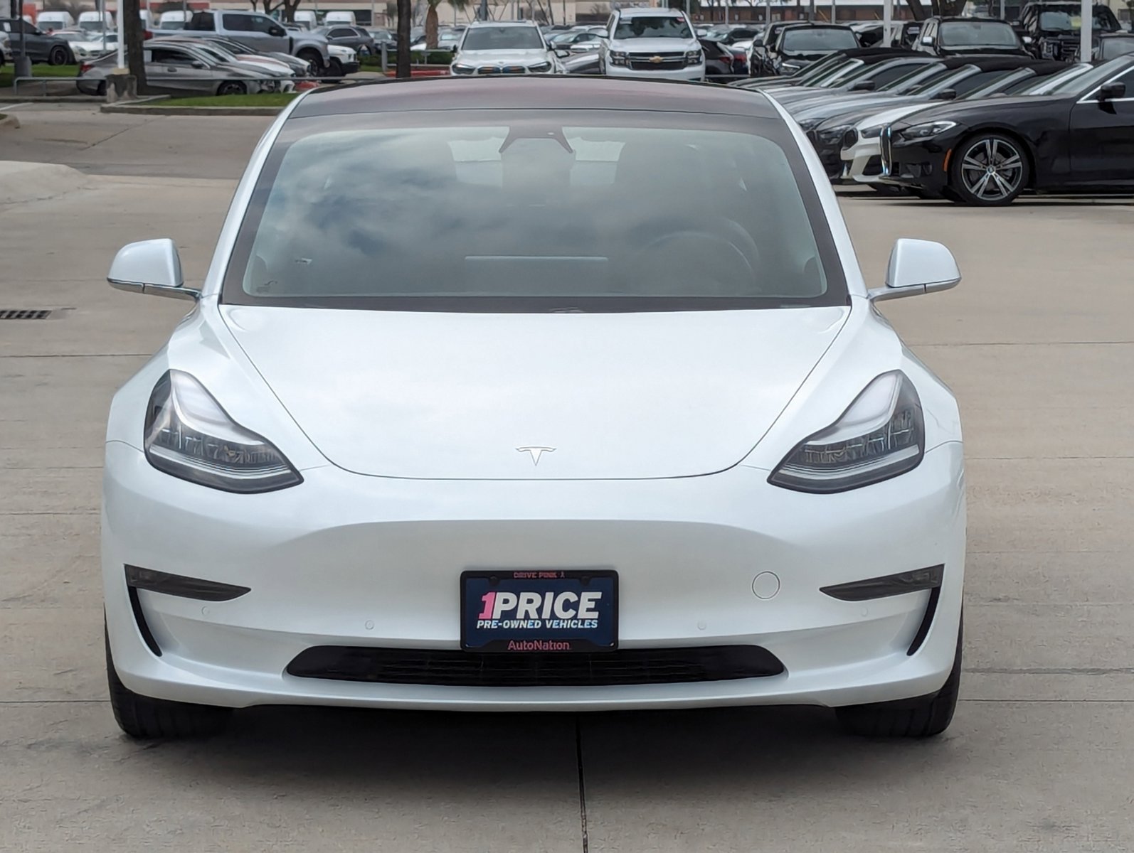 Used 2019 Tesla Model 3 Mid Range with VIN 5YJ3E1EAXKF309887 for sale in Houston, TX