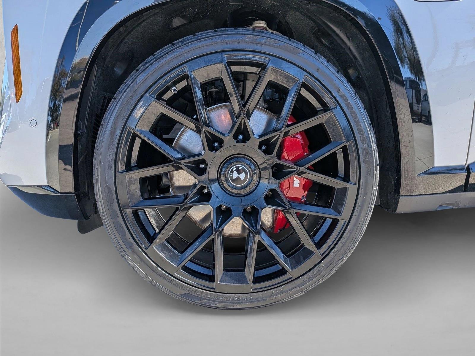2026 BMW XM Base - Photo 10