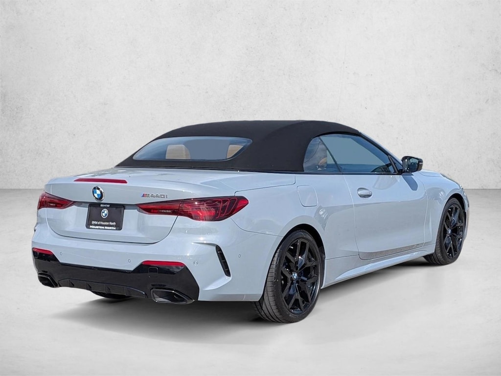 New 2026 BMW M440i Convertible