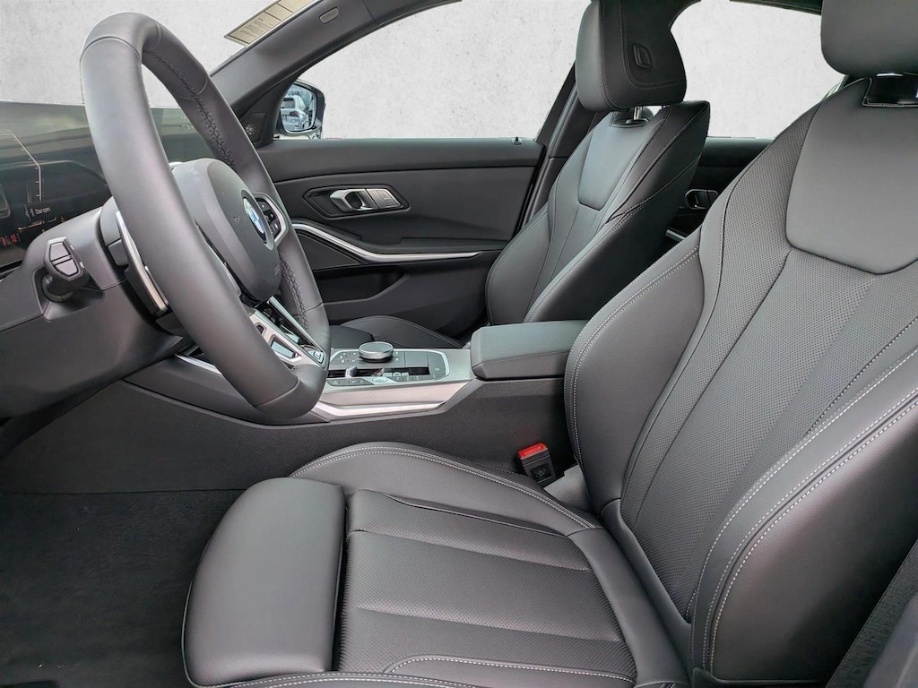New 2026 BMW 330i xDrive Sedan
