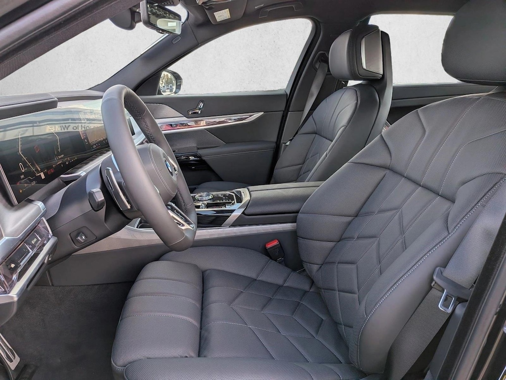 New 2026 BMW 740i Sedan