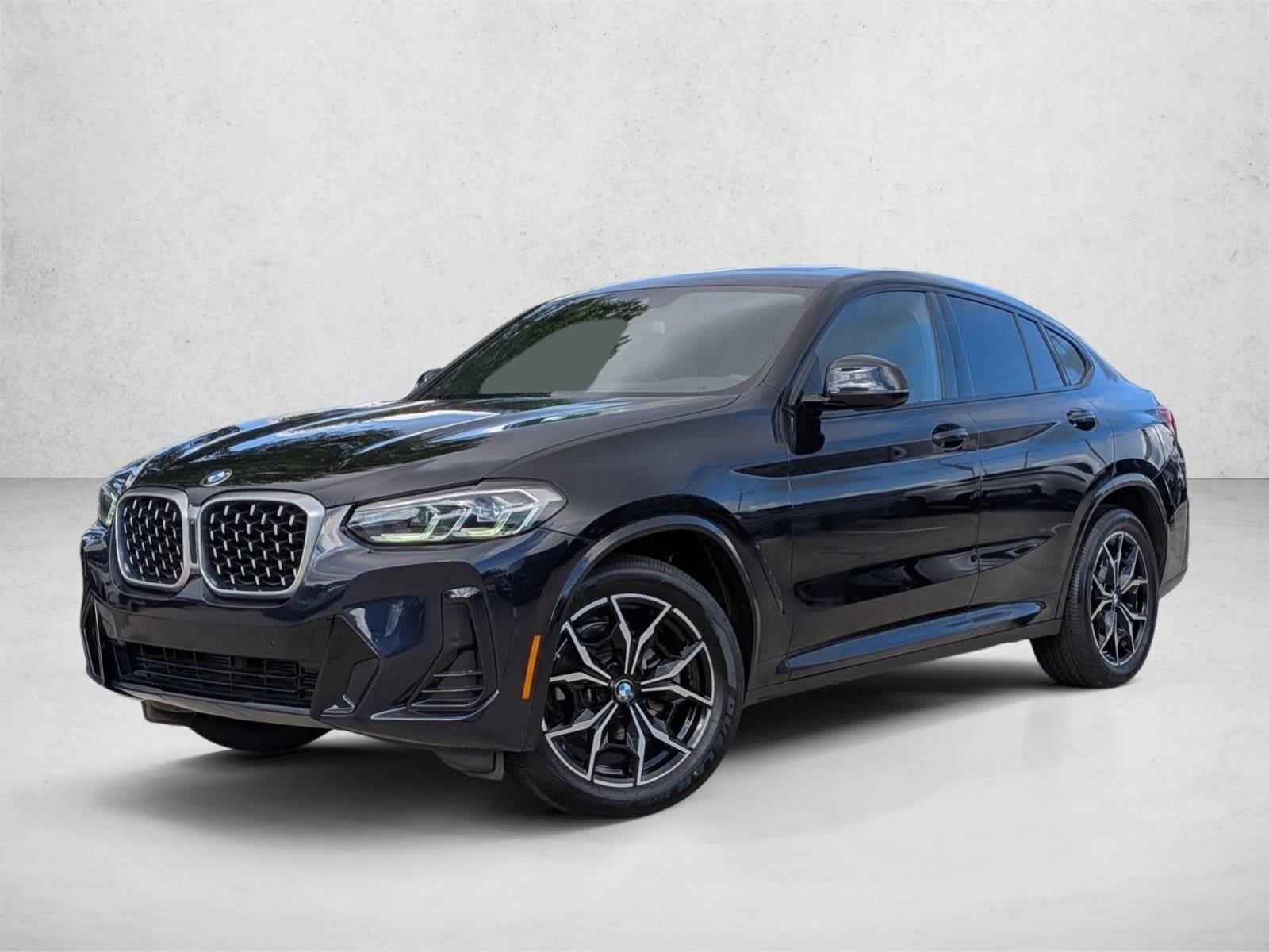 2023 BMW X4 xDrive30i's photo