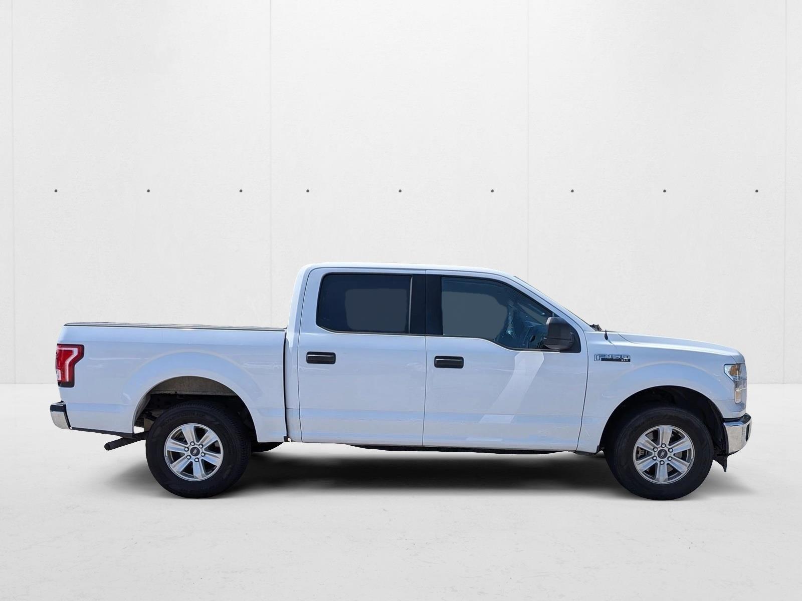 2017 Ford F-150 XLT photo 4
