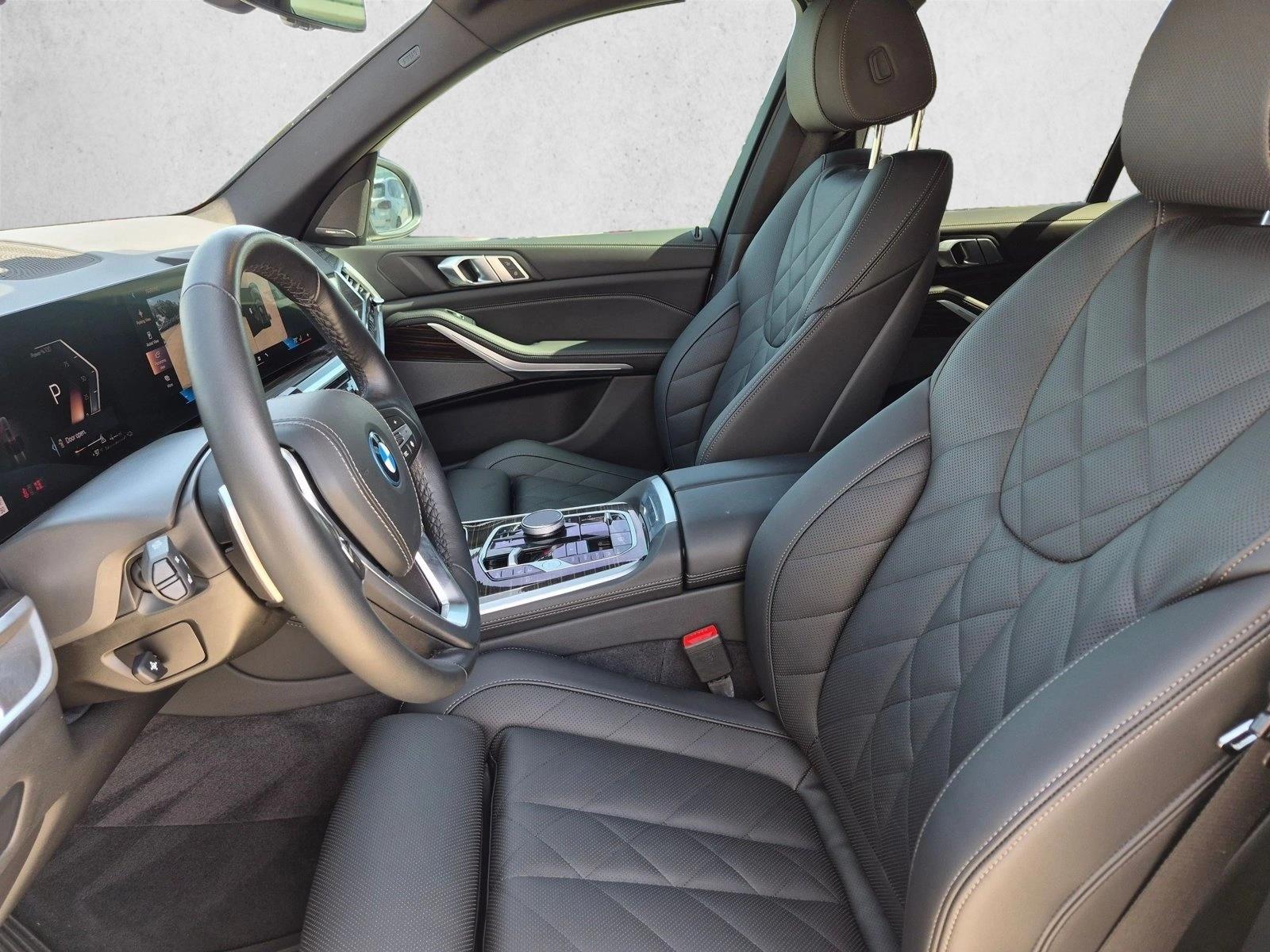 2026 BMW X5 50e - Photo 11