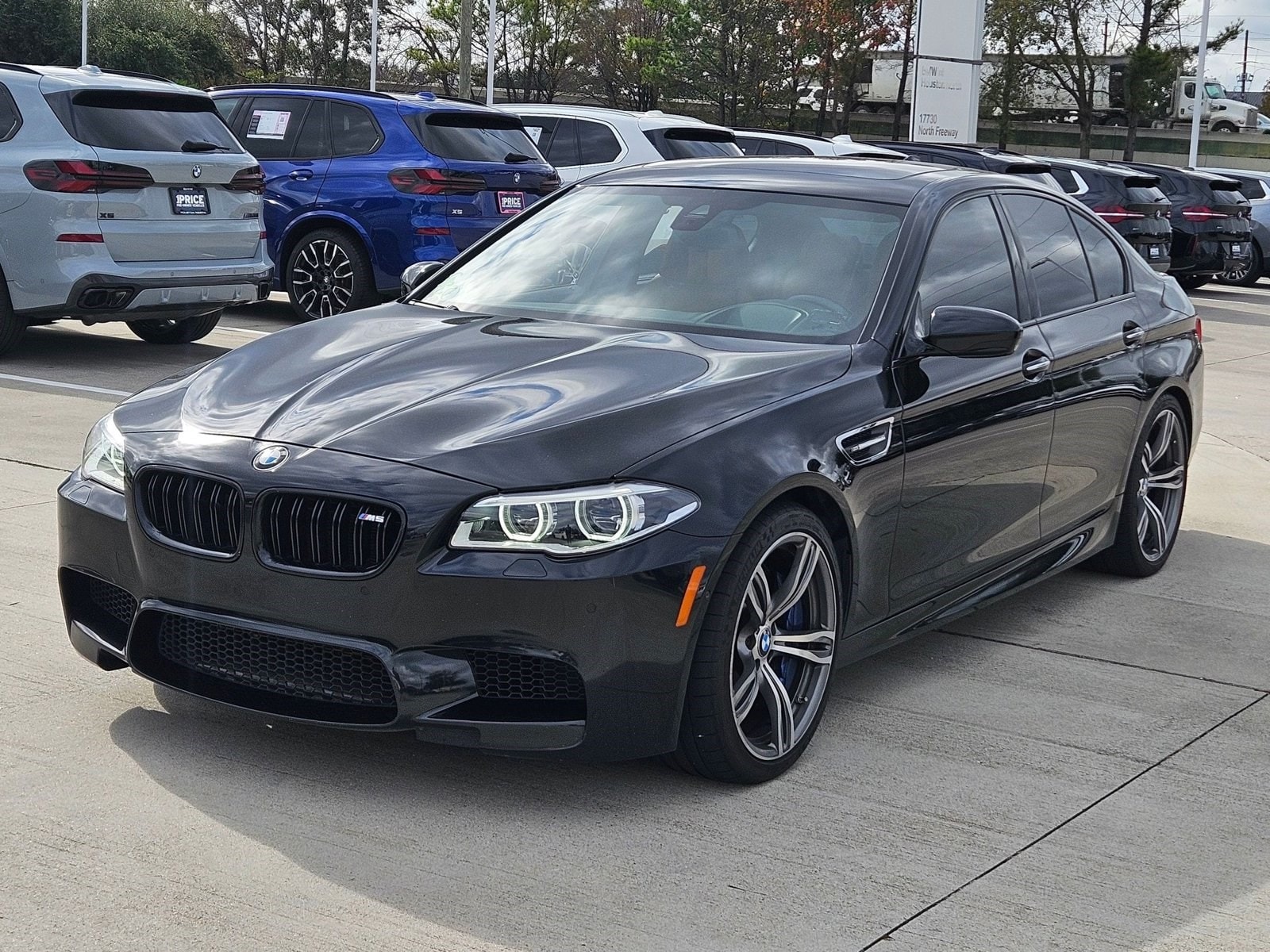 2015 BMW M5 Sedan Base's photo