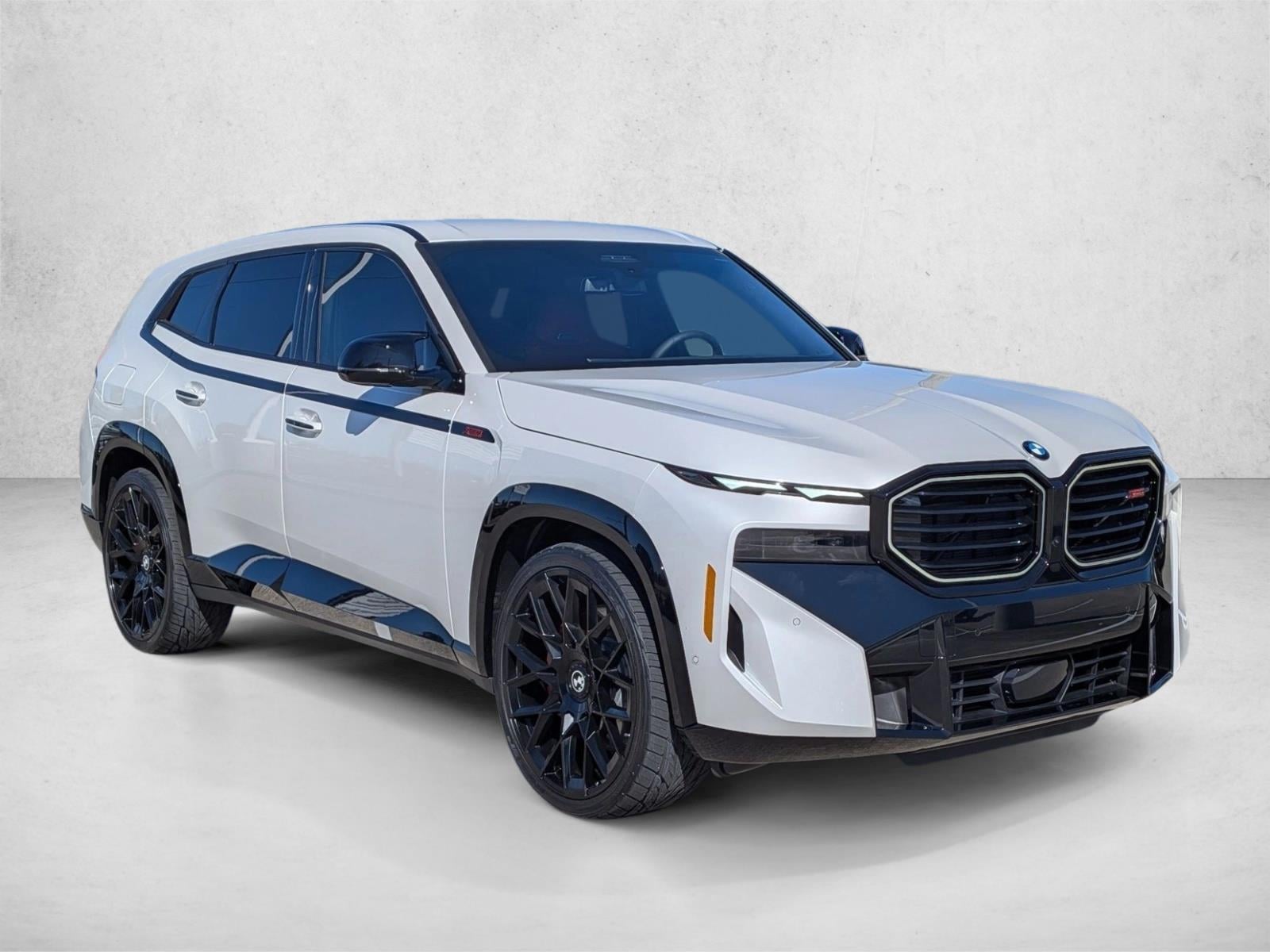 2026 BMW XM Base - Photo 6