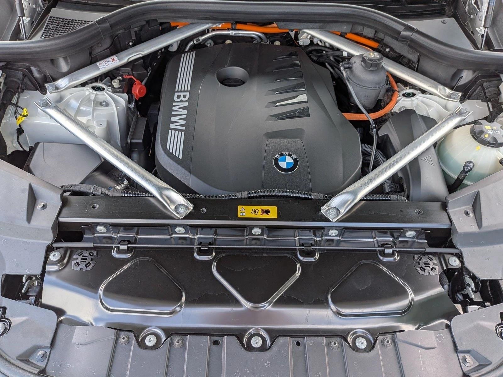 2026 BMW X5 50e - Photo 25