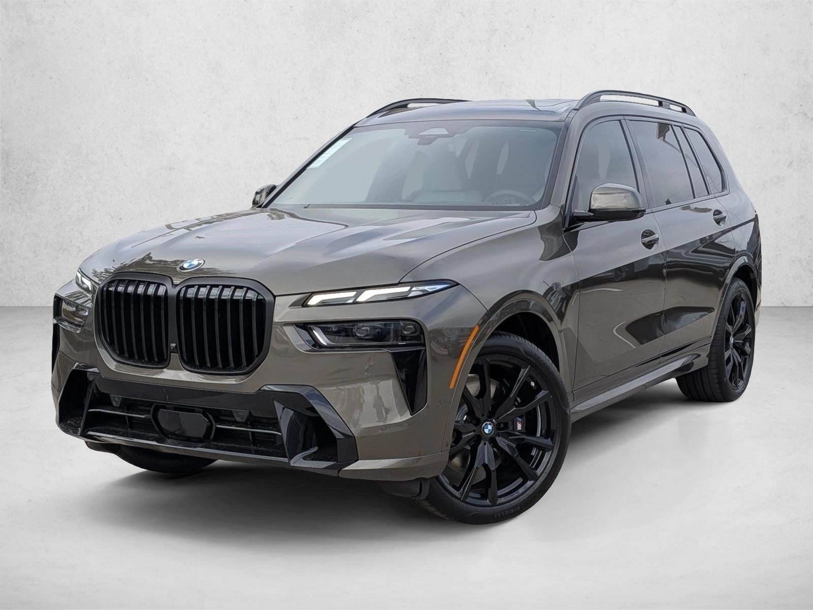 2026 BMW X7 40i's photo