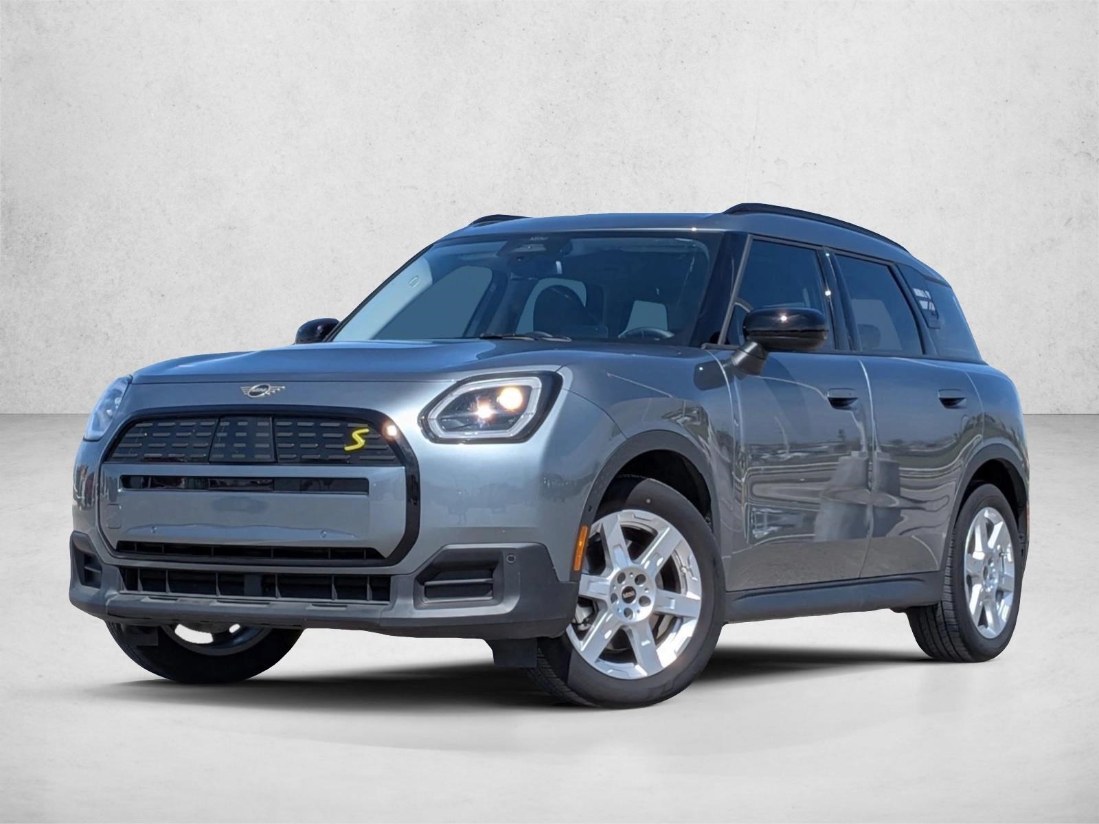 2025 MINI Countryman SE ALL4's photo