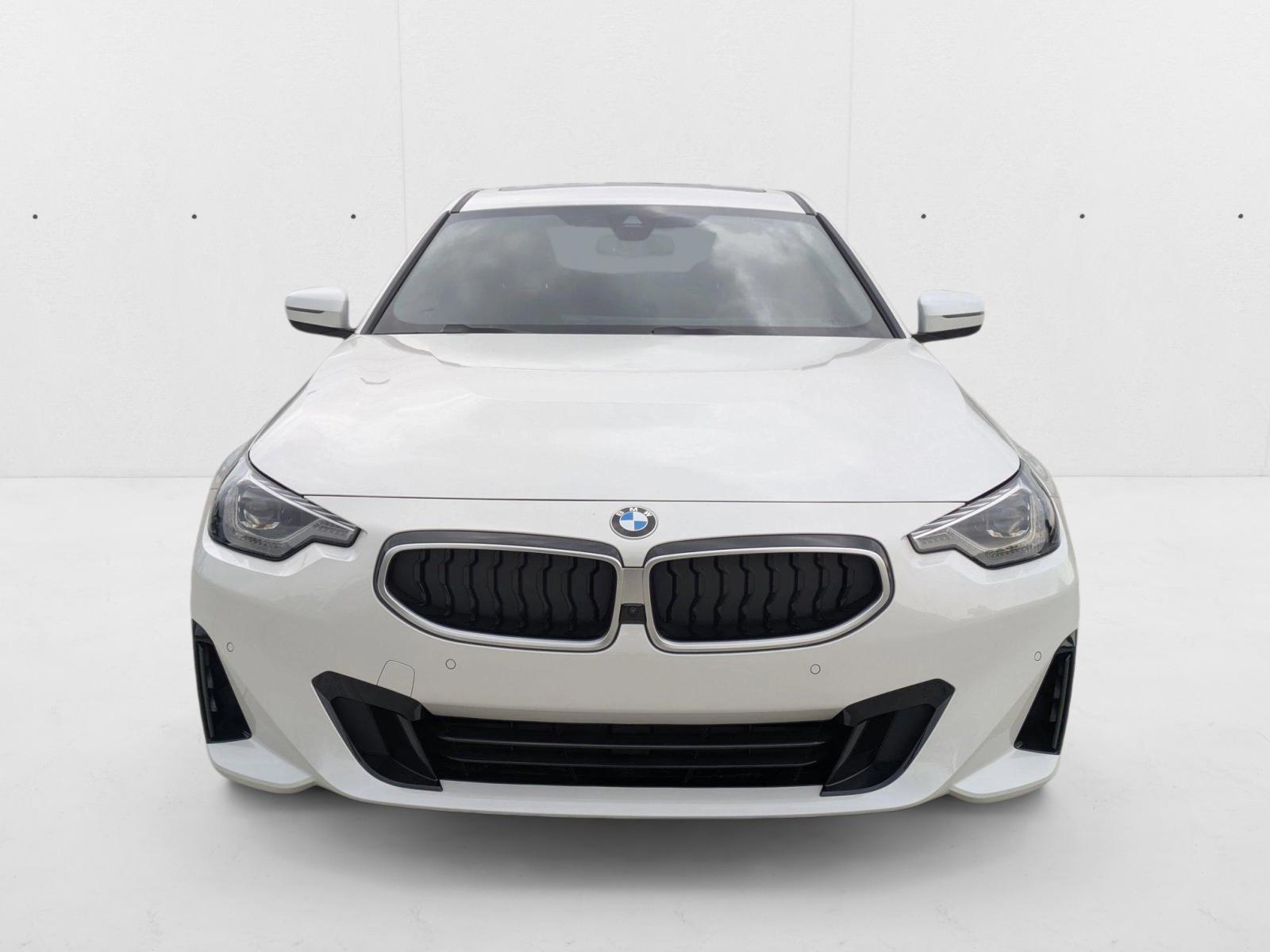 2025 Bmw 230i Coupe photo 2