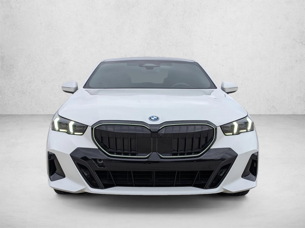 Used 2026 BMW 550e xDrive Sedan