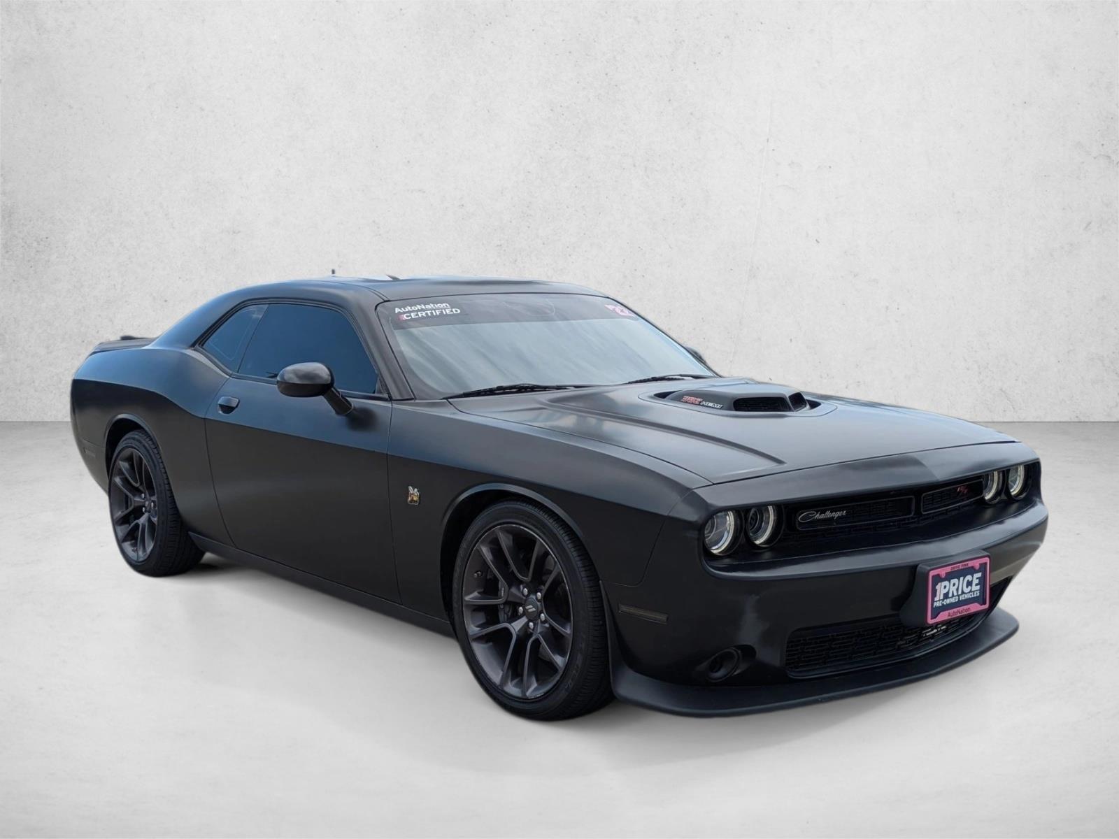 2022 Dodge Challenger R/T Scat Pack photo 3