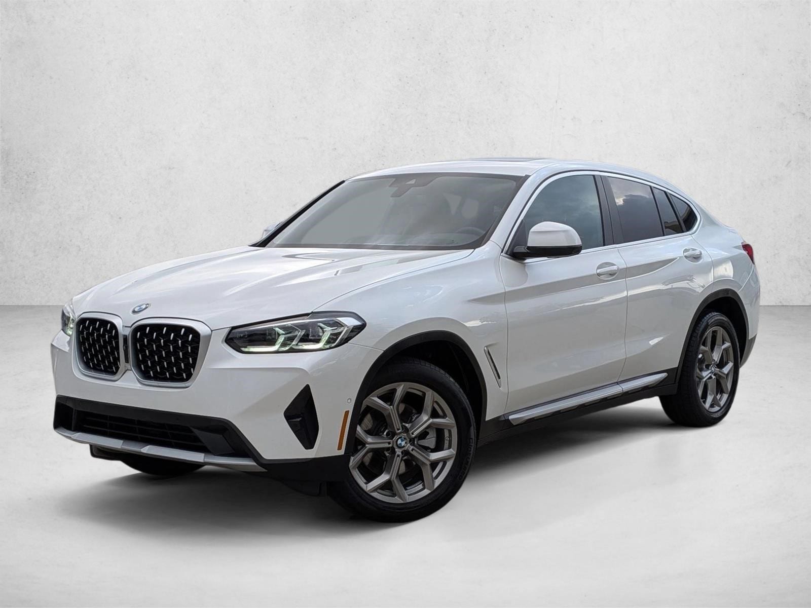 2025 BMW X4 xDrive30i's photo