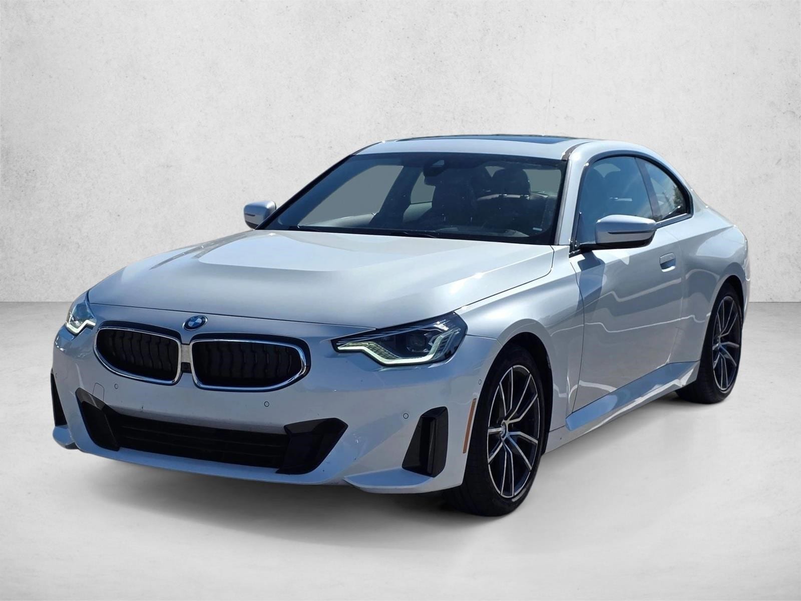 2023 BMW 2 Series 230i's photo