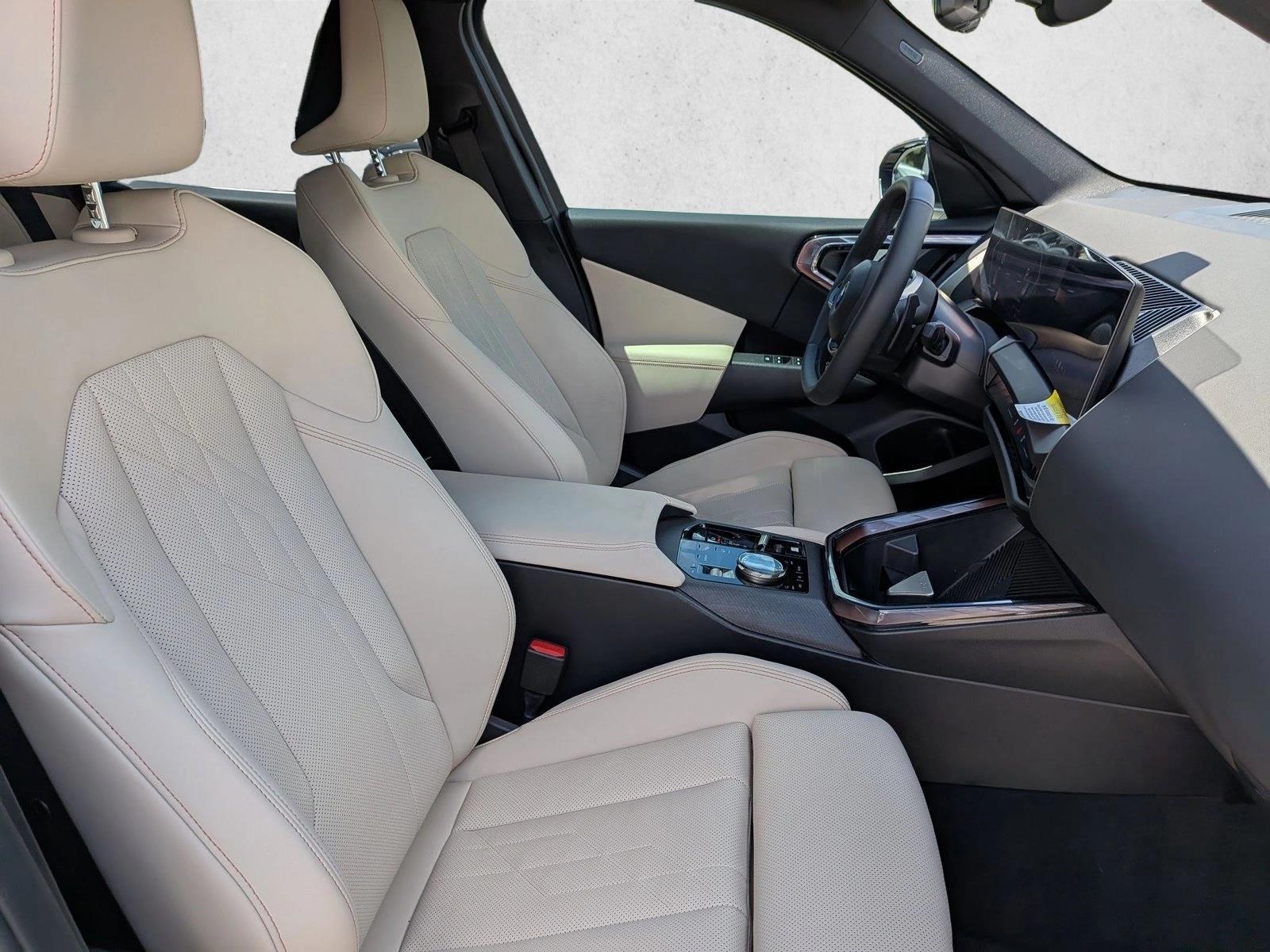 2025 BMW X3 30 - Photo 22