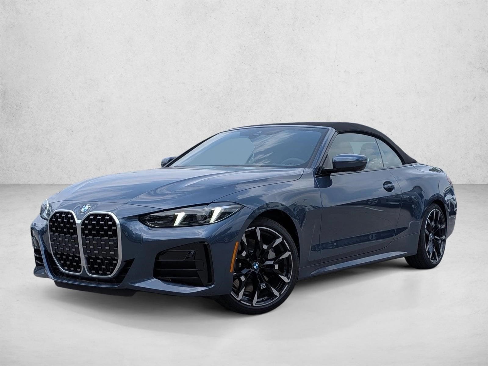 2026 BMW 4 Series 430i Convertible's photo
