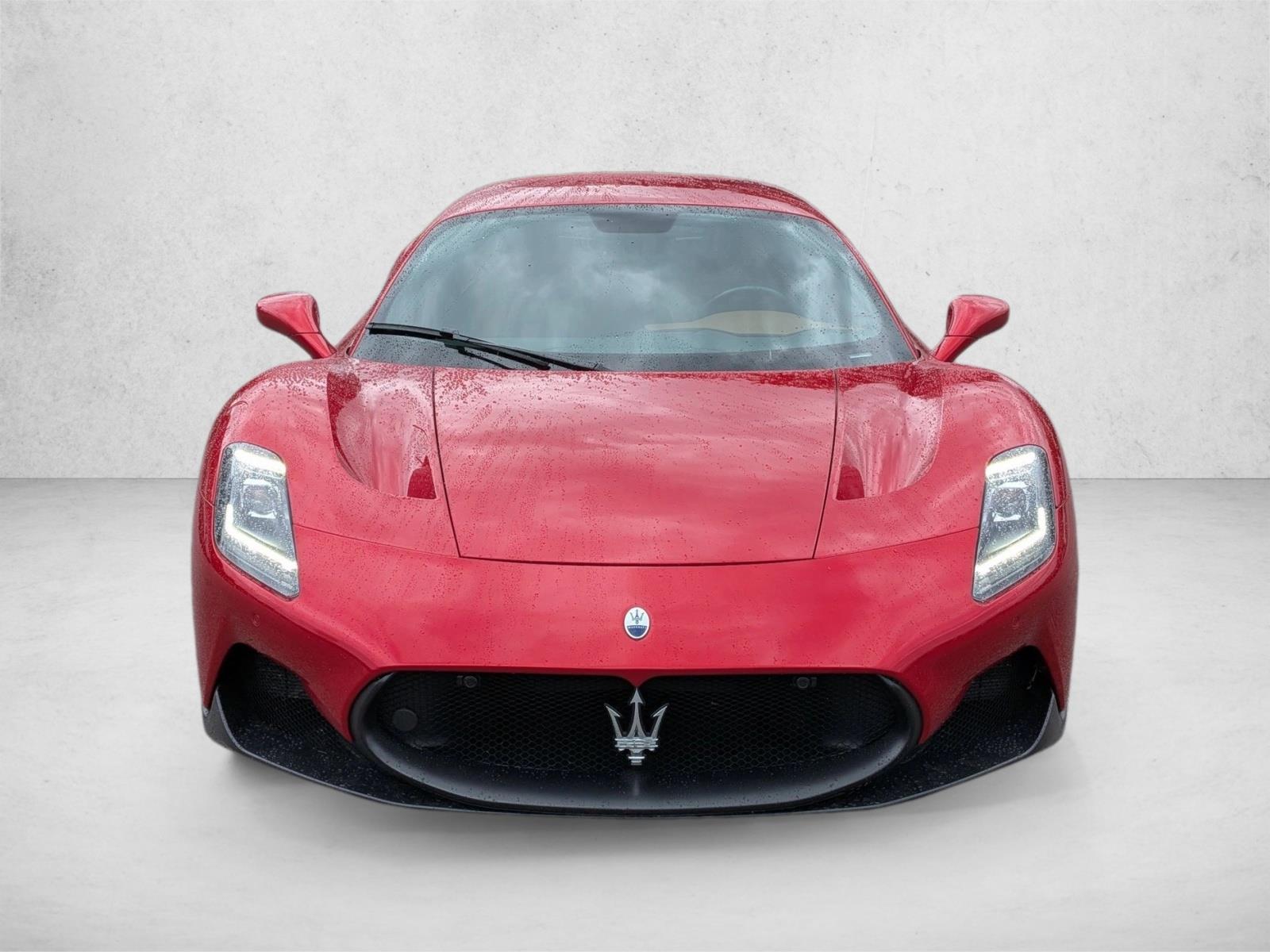 2022 Maserati MC20 Coupe photo 2