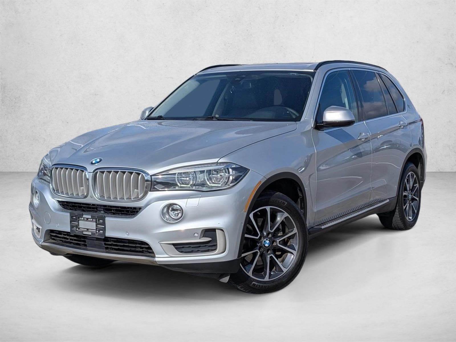 2016 BMW X5 sDrive35i's photo