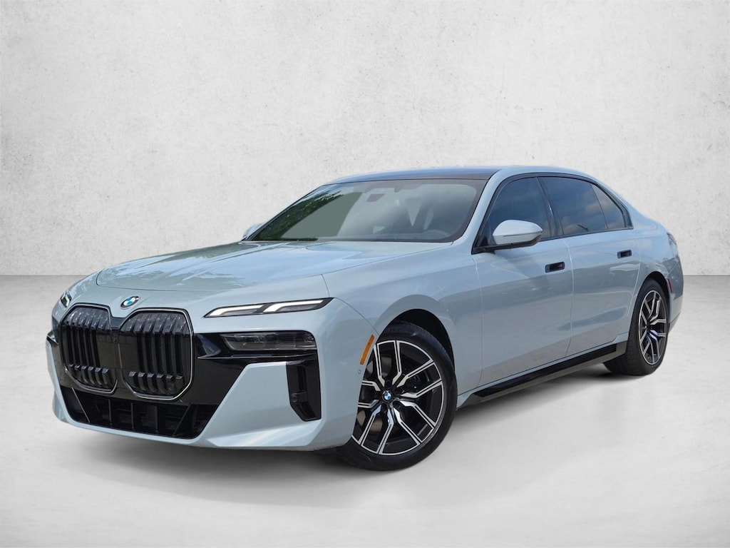 New 2026 BMW 740i Sedan