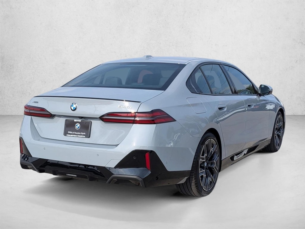 New 2026 BMW 540i xDrive Sedan