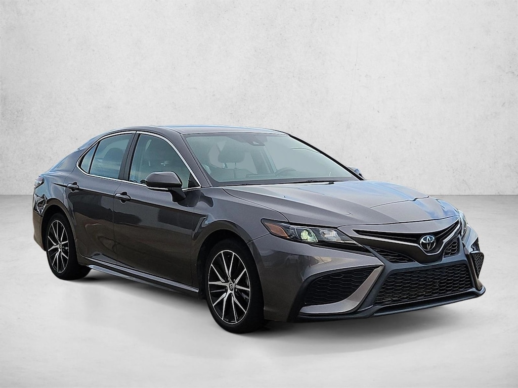 Used 2023 Toyota Camry SE Sedan