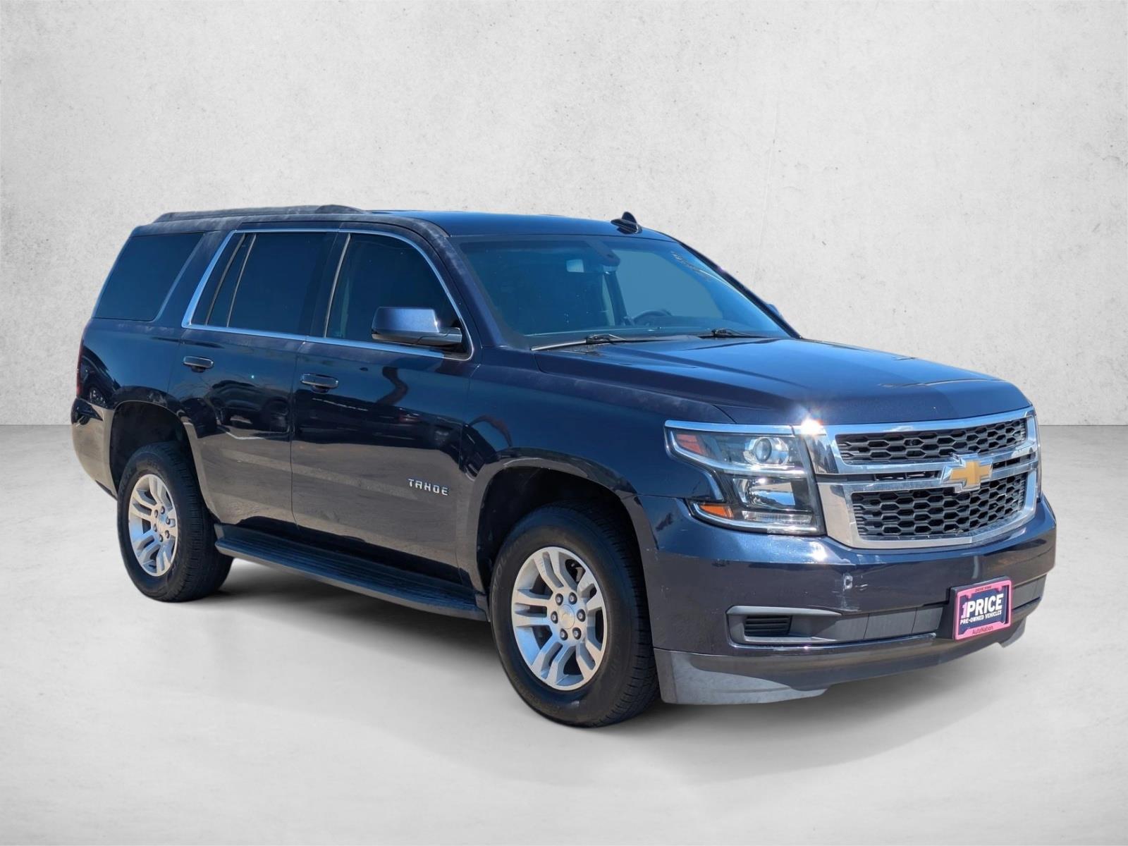 2018 Chevrolet Tahoe LS photo 3