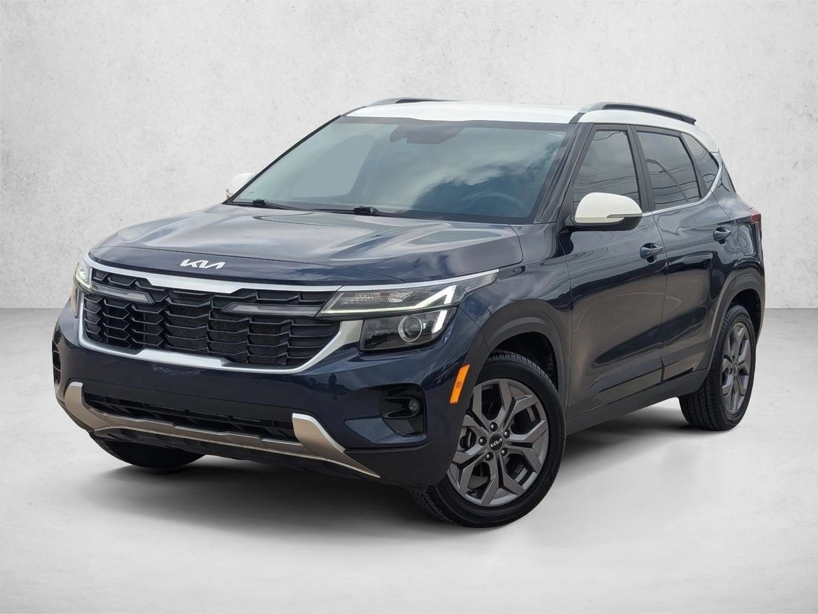 2024 Kia Seltos 2.0 S FWD's photo