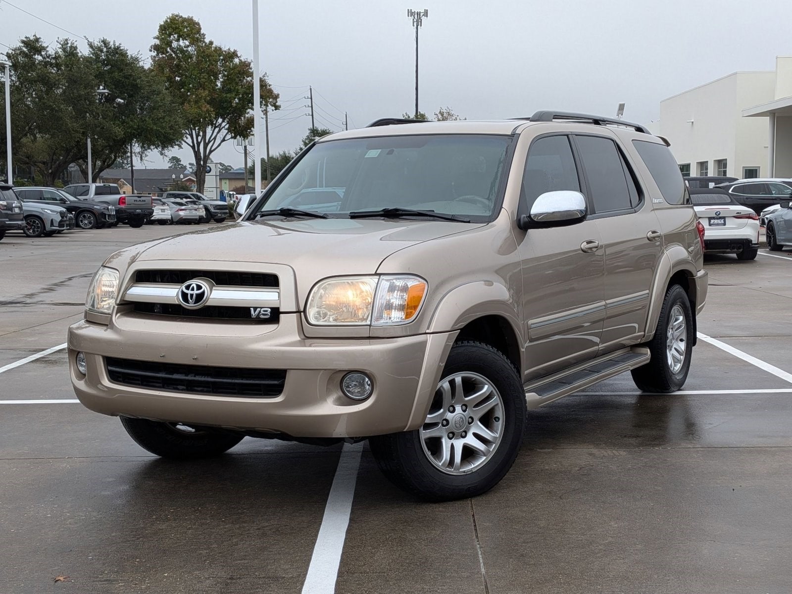 2007 Toyota Sequoia Limited's photo