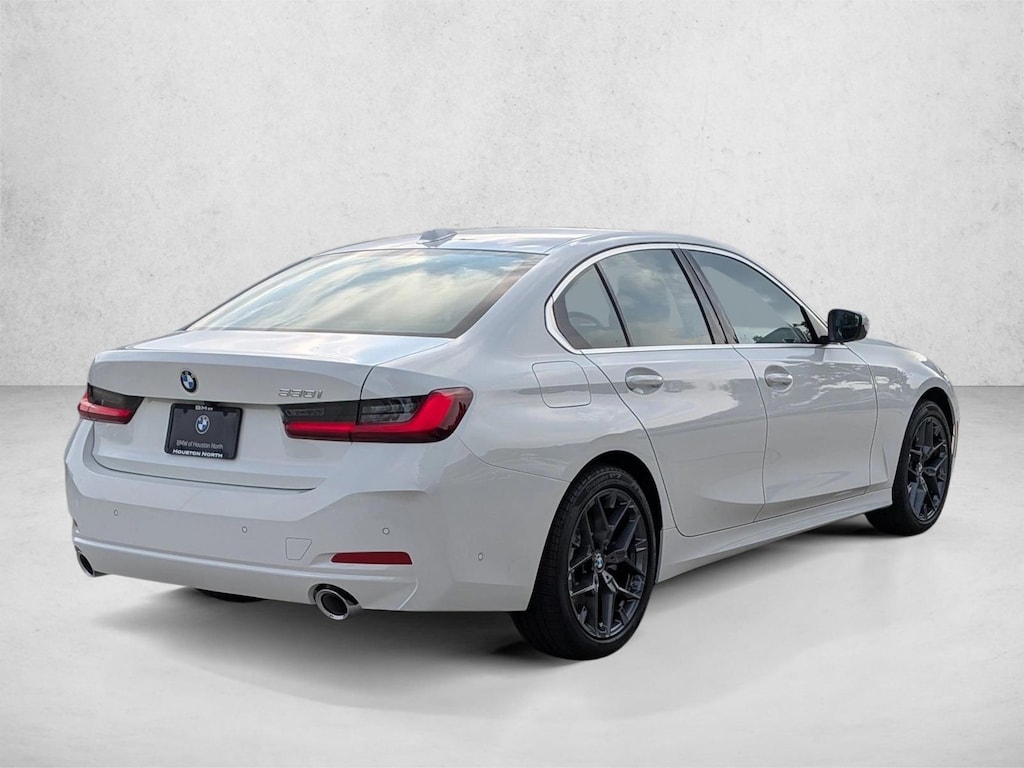 New 2026 BMW 330i Sedan