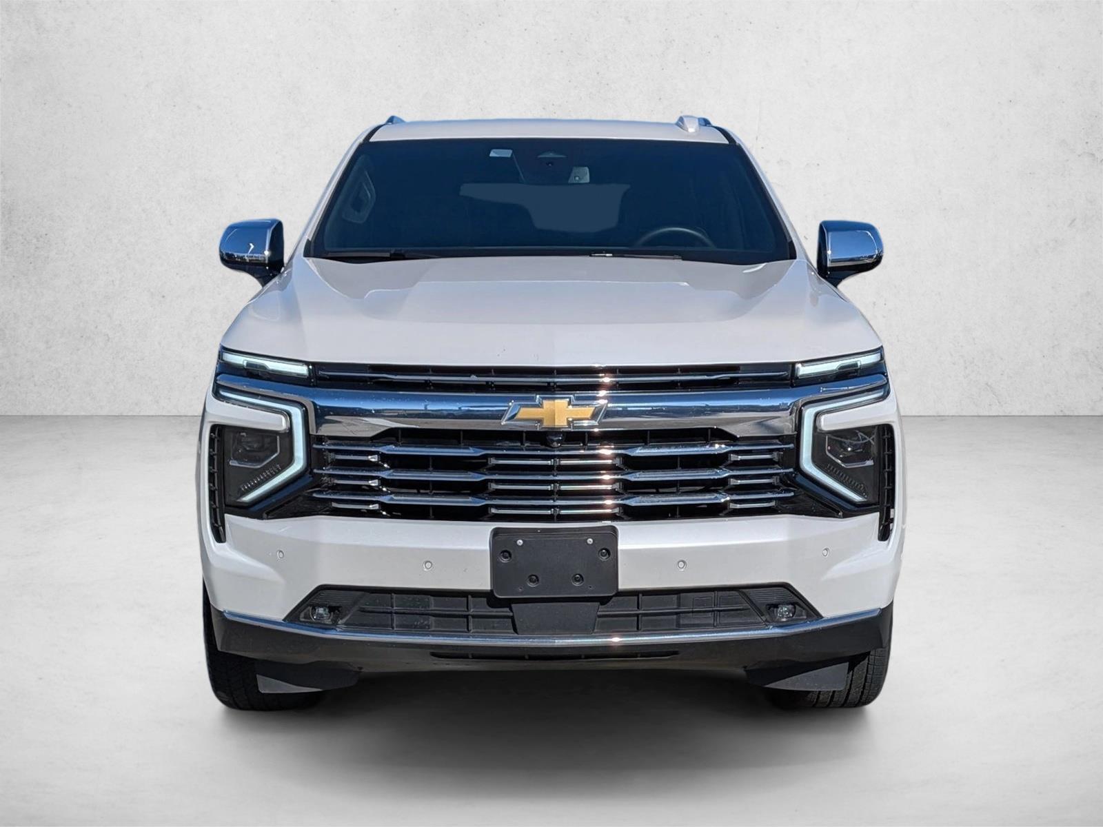 2025 Chevrolet Tahoe Premier photo 2