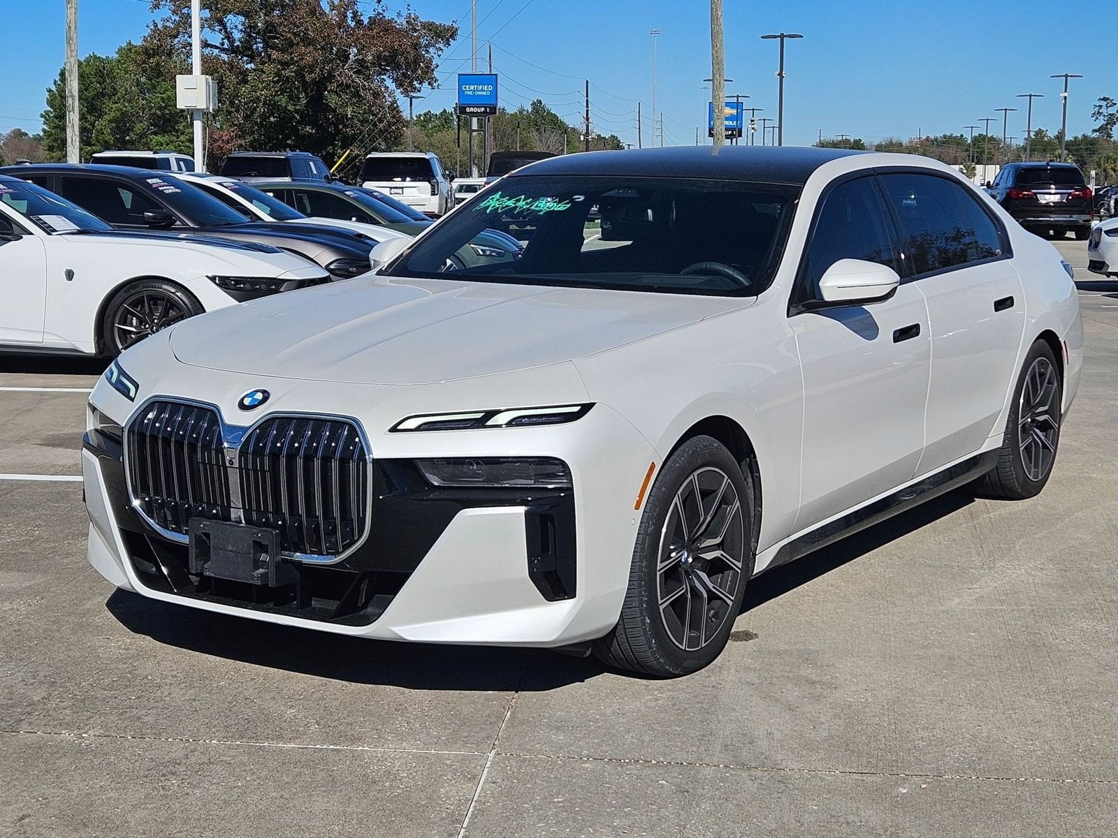 2023 BMW 7 Series 760i's photo
