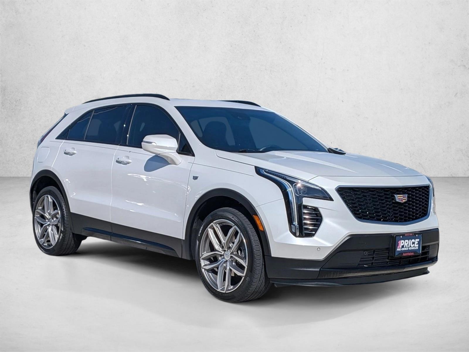 2023 Cadillac XT4 Sport photo 3