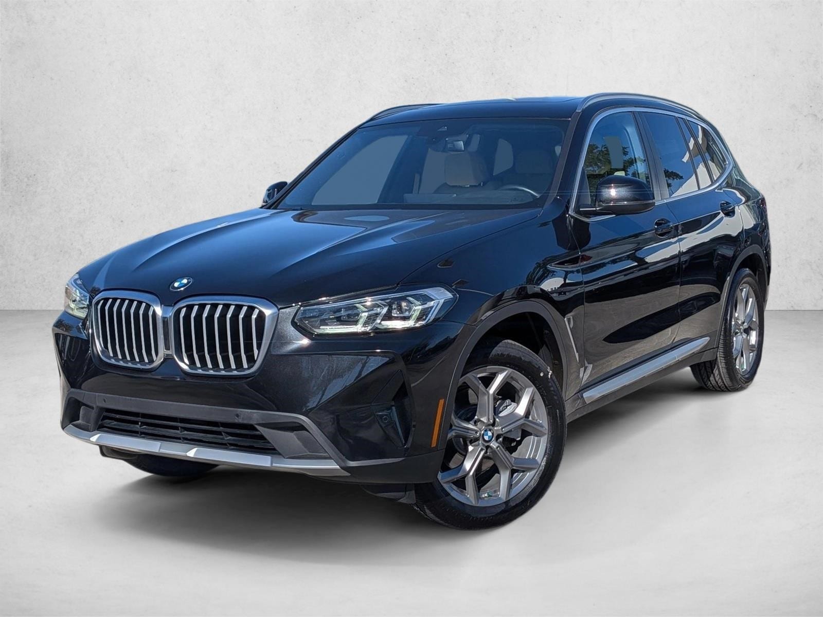 2022 BMW X3 30i's photo