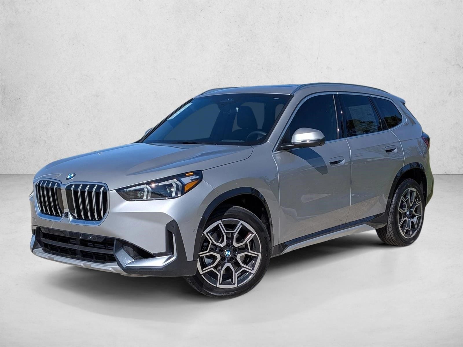 2026 BMW X1 xDrive28i's photo