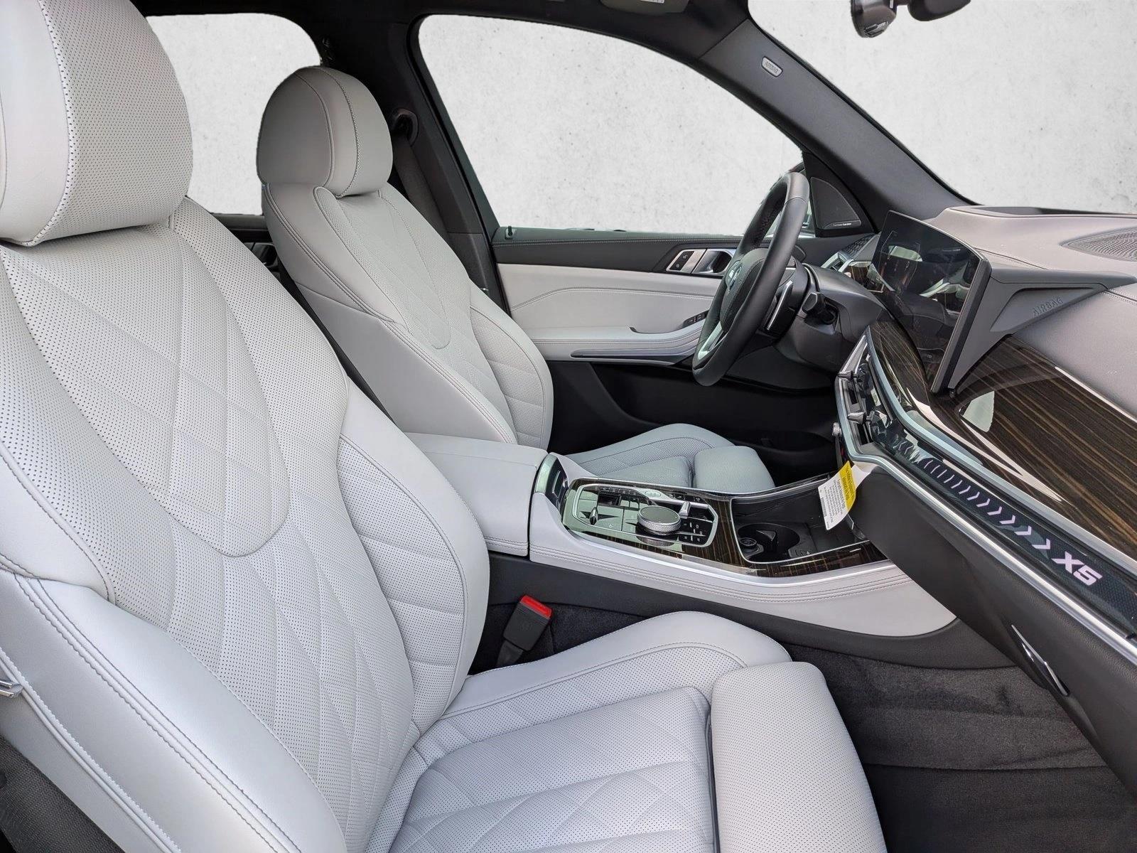 2026 BMW X5 50e - Photo 22