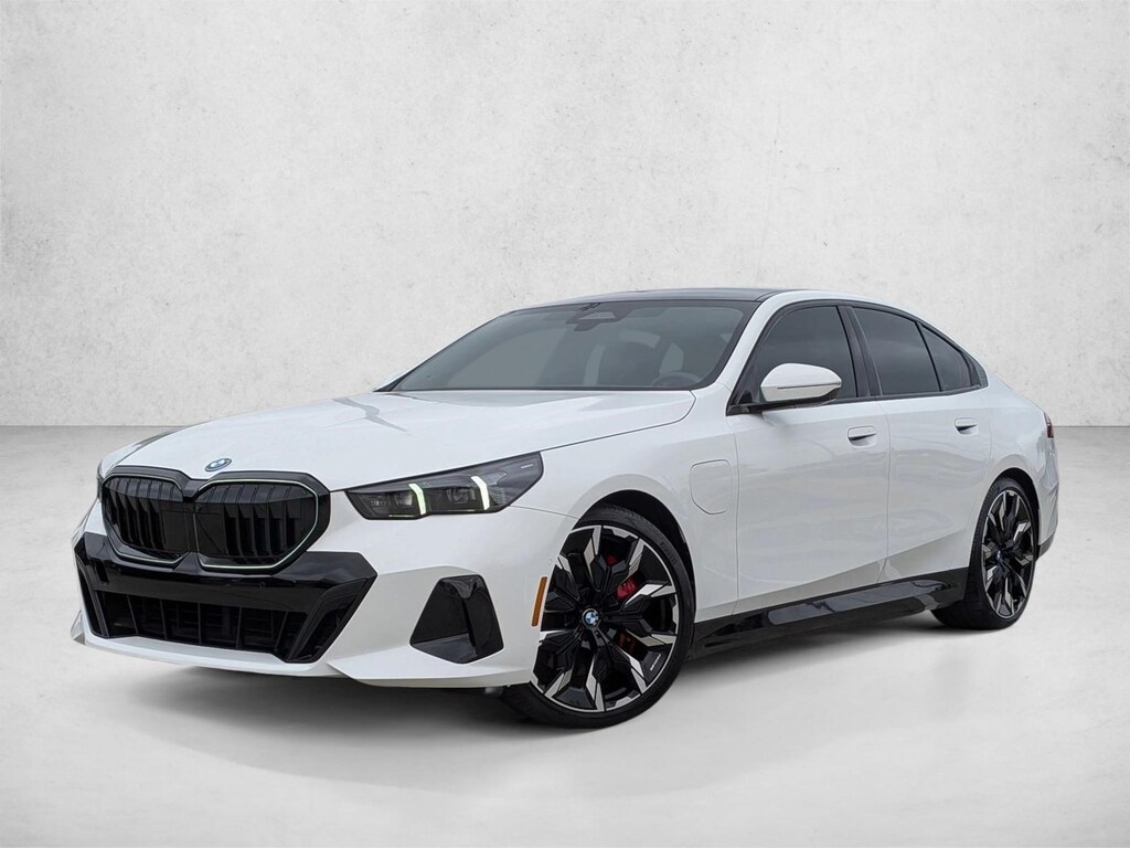 Used 2026 BMW 550e xDrive Sedan