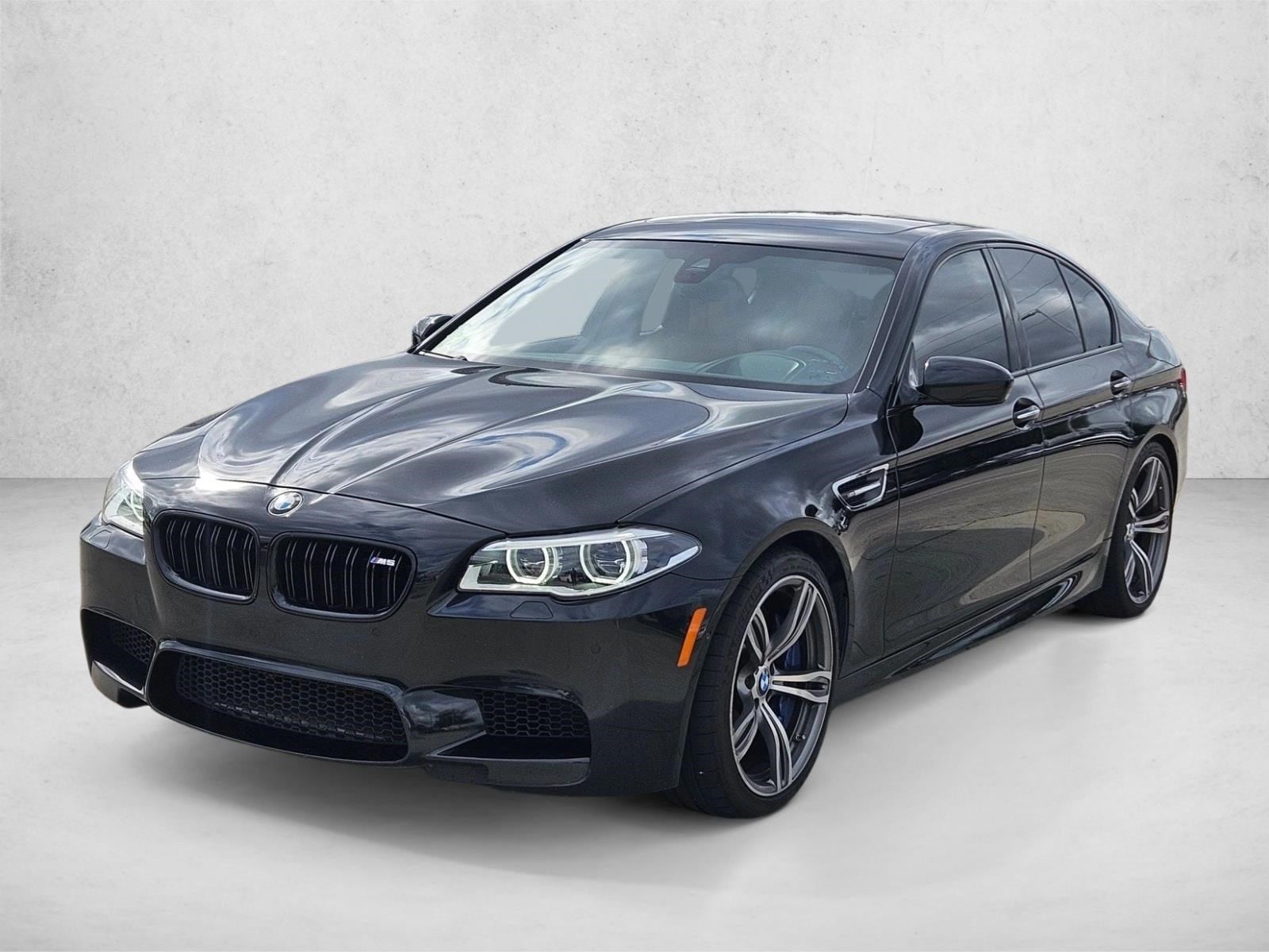 2015 BMW M5 Sedan Base's photo