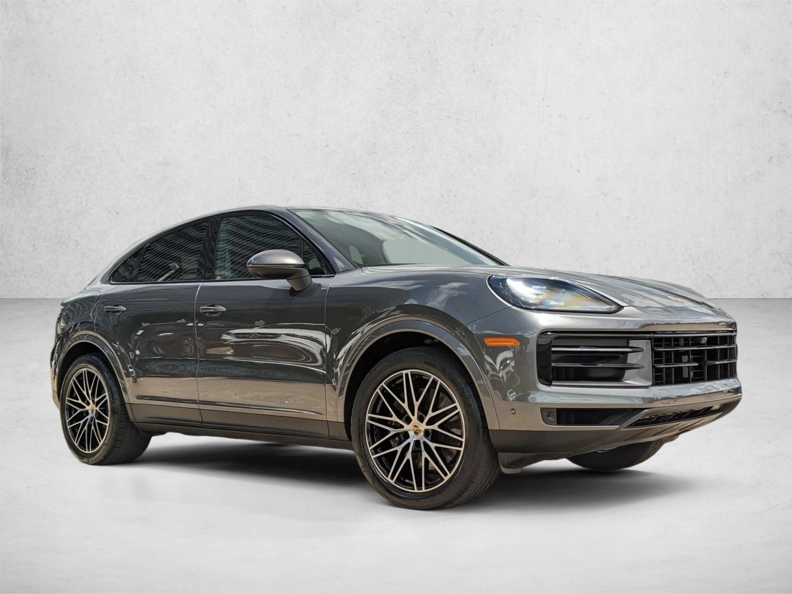 2024 Porsche Cayenne Coupe photo 3