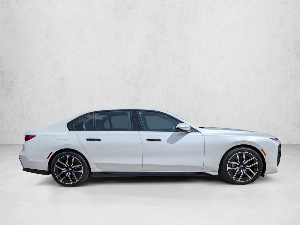 Used 2023 BMW 740i Sedan
