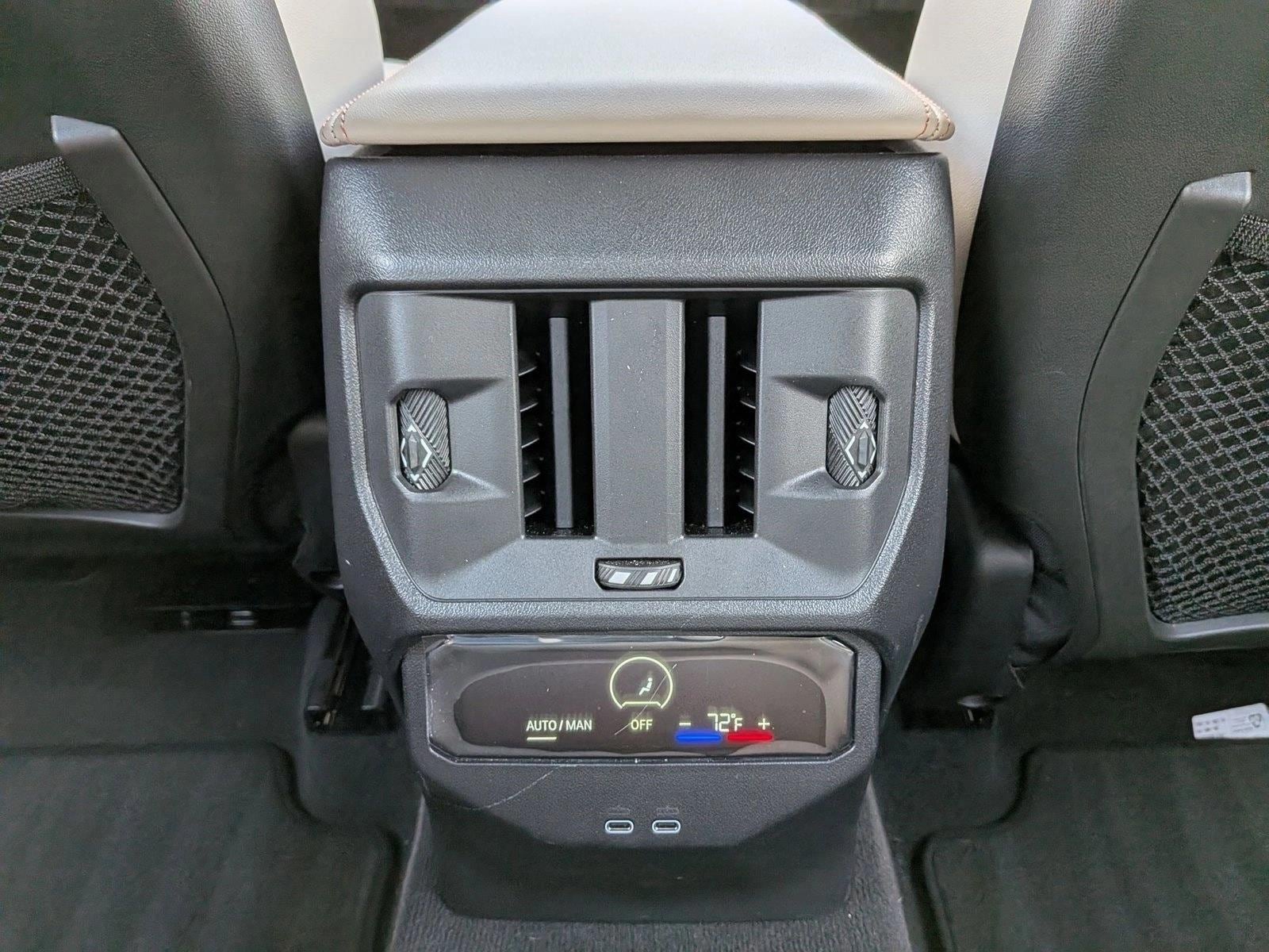 2025 BMW X3 30 - Photo 19