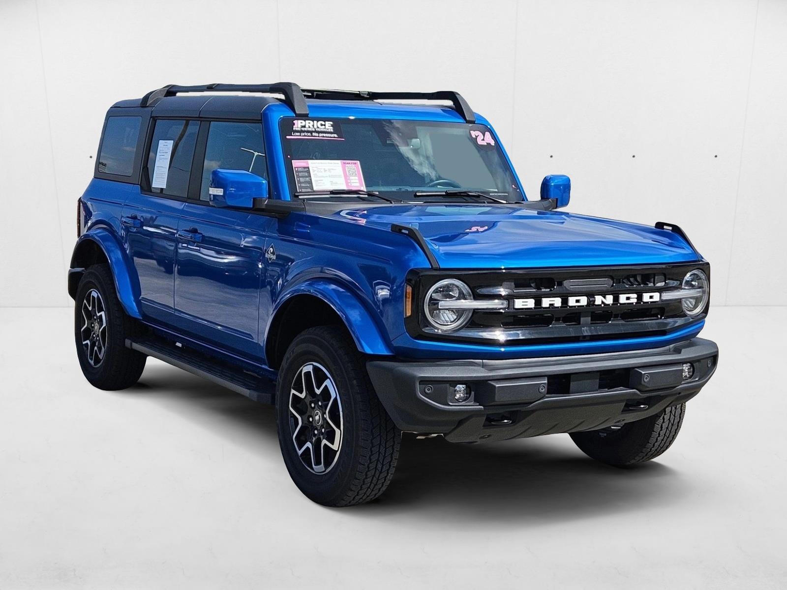 2024 Ford Bronco Outer Banks photo 3